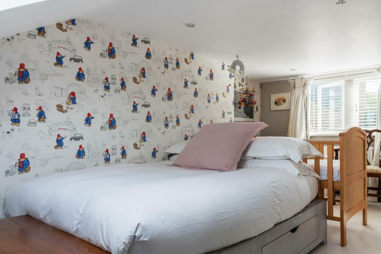 Veeve - Beautiful Interiors On A Battersea Crescent Casa vacanze *