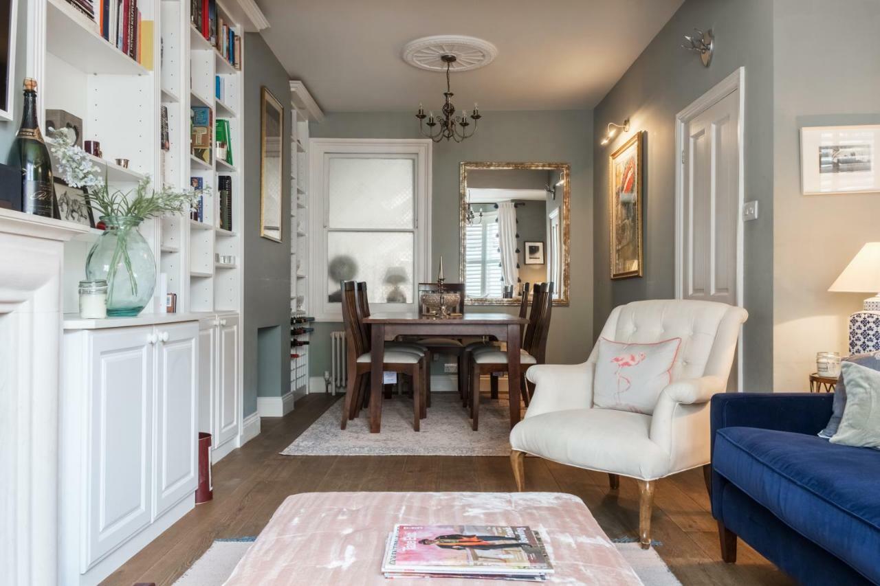 Casa vacanze Veeve - Beautiful Interiors On A Battersea Crescent Londra